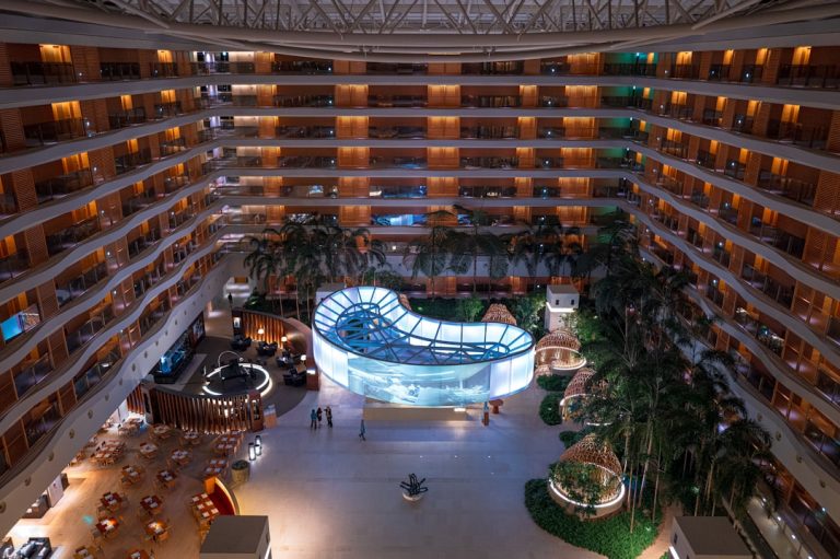 The Perfect Getaway: Combining Relaxation and Gaming Bliss